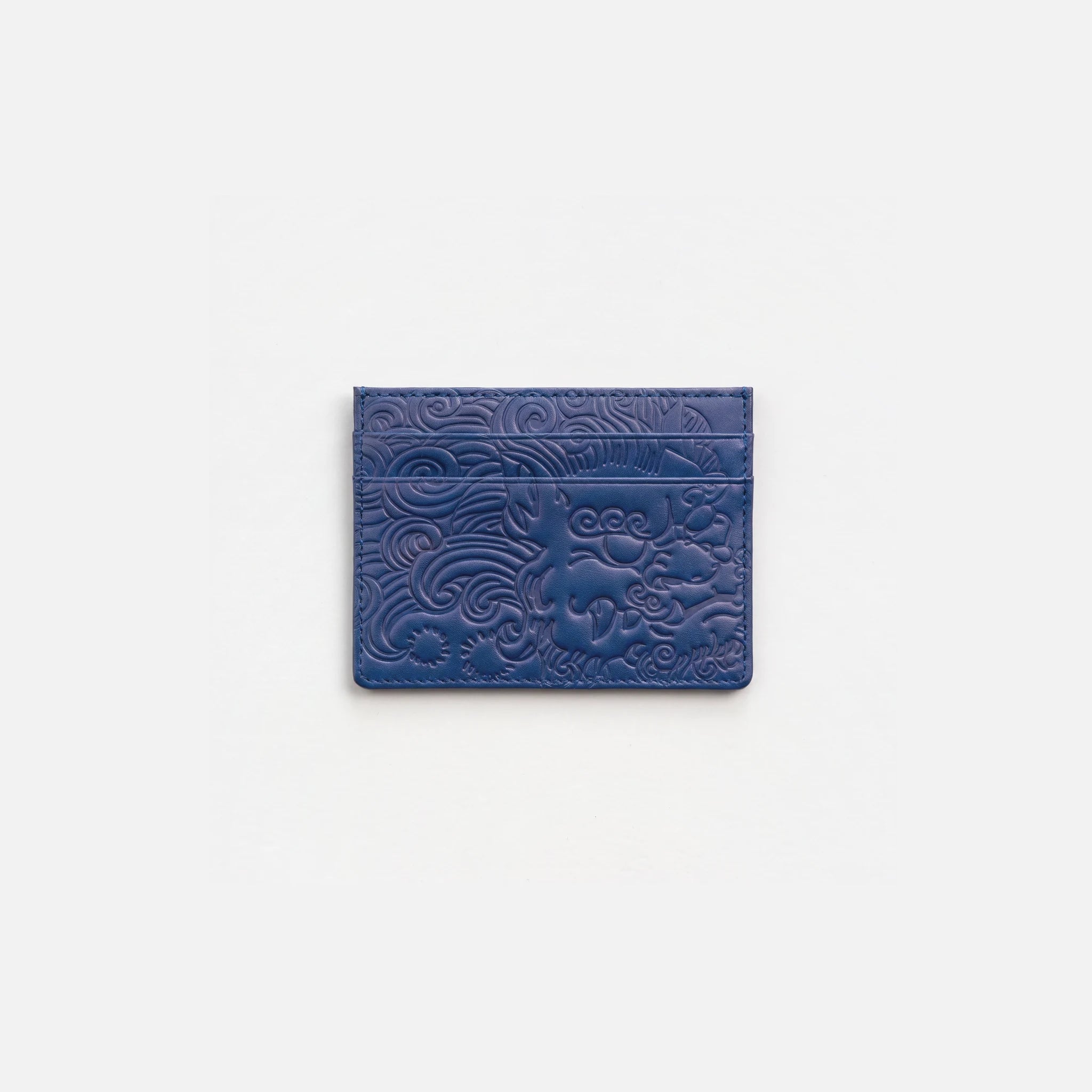 Baroque Cardholder in royal blue, studio packshot