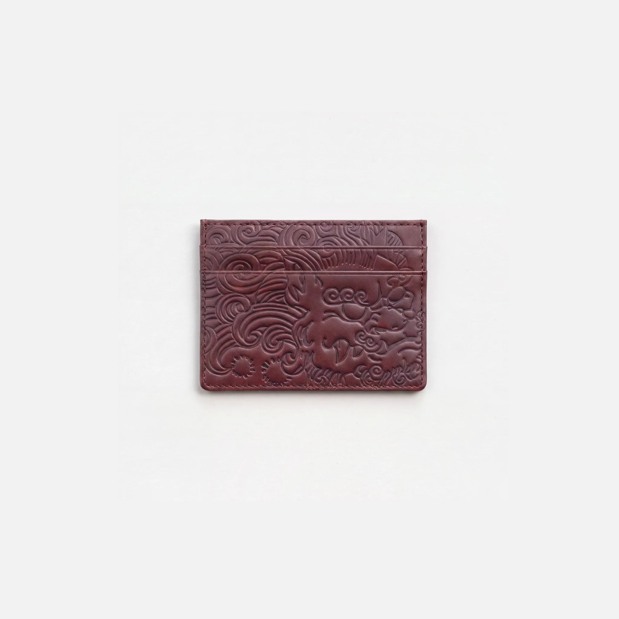 Baroque Cardholder in burgundy, studio packshot